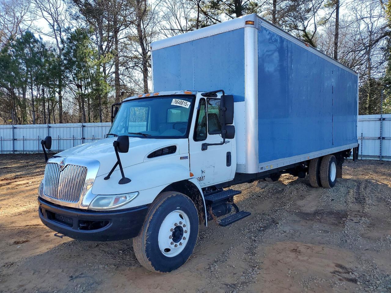 2014 International 4300 BOX Truck
