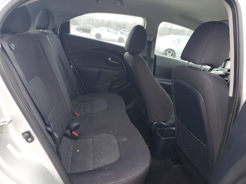 2015 KIA Rio lx