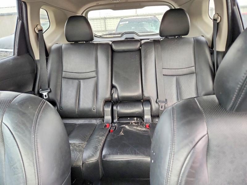 2015 Nissan Rogue sl