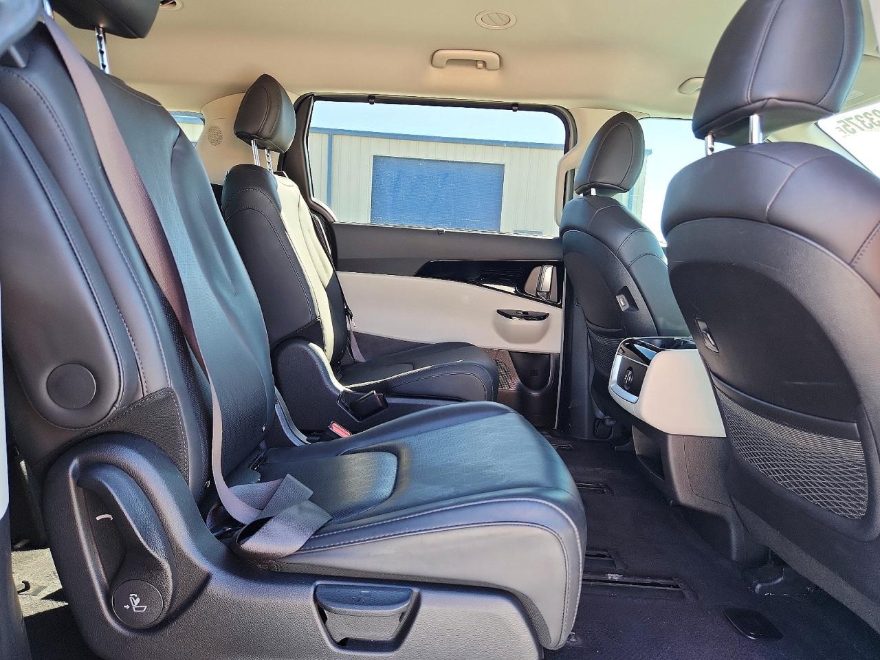 2024 KIA Carnival ex