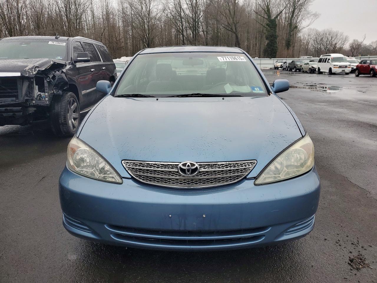 2003 Toyota Camry le