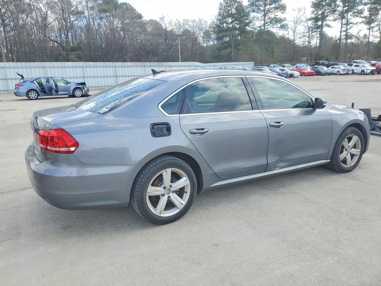 2013 Volkswagen Passat se