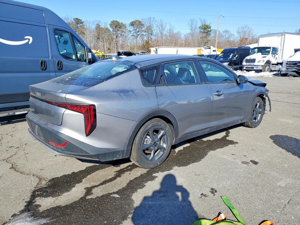 2026 KIA K4 lx