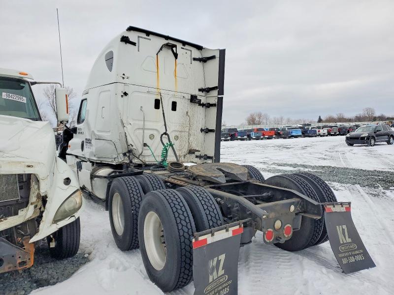 2016 Freigliner Cascadia 125