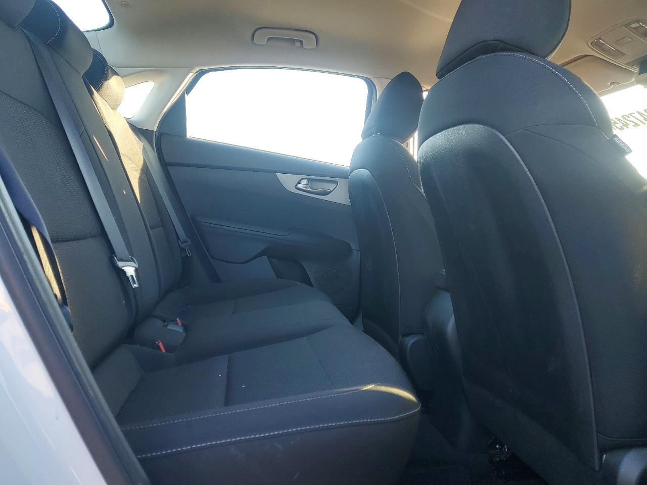 2021 KIA Forte fe