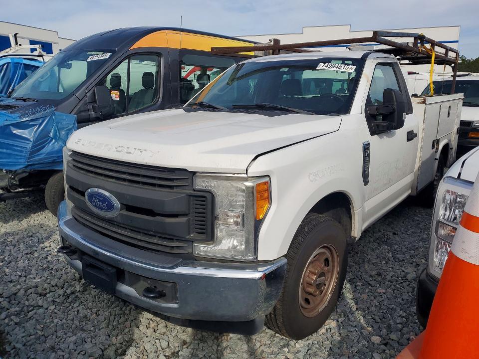 2017 Ford F250 Super Duty Utility / Service Truck