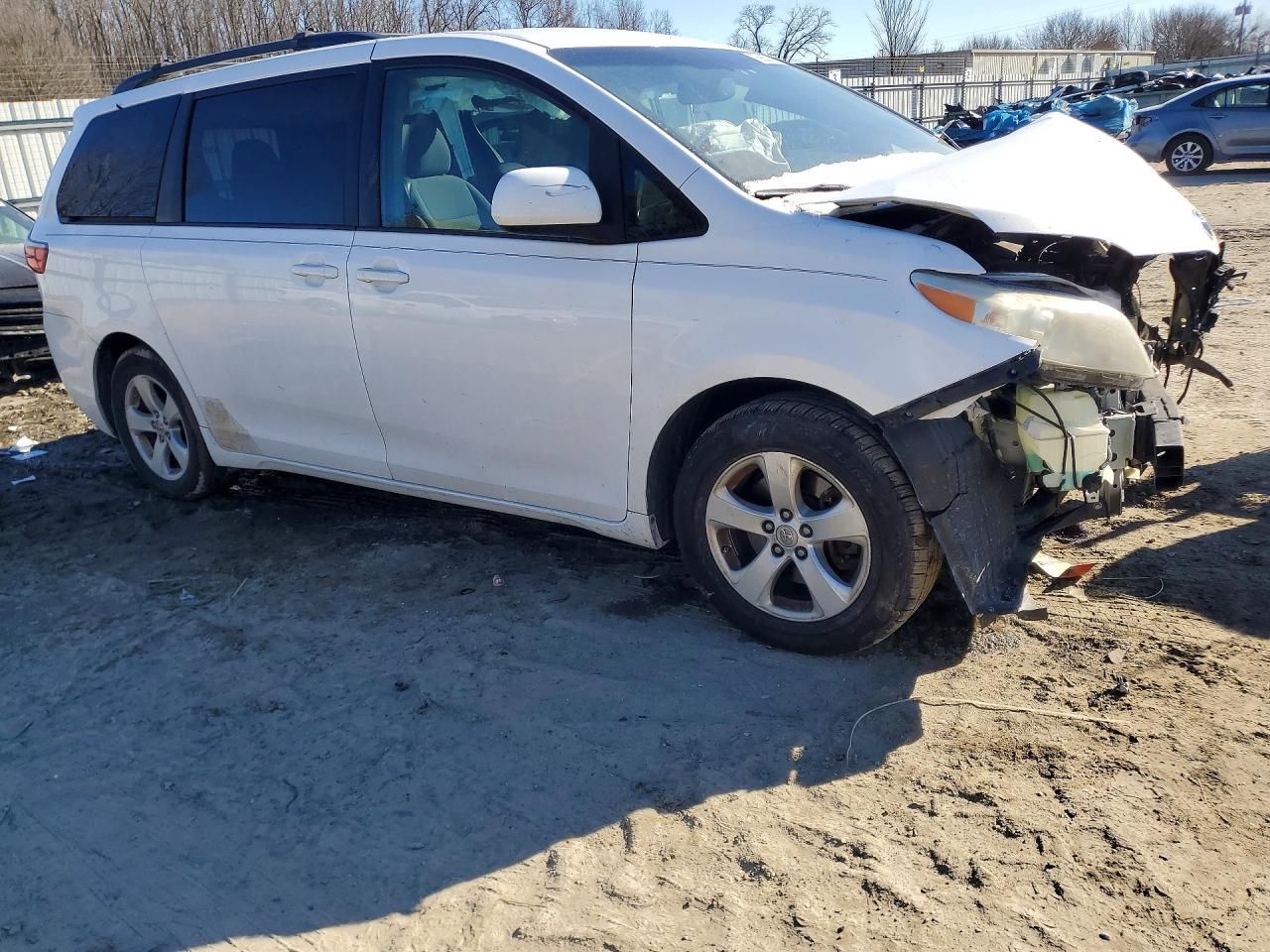 2015 Toyota Sienna le