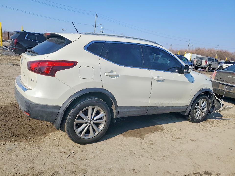 2019 Niss Rogue Sport s