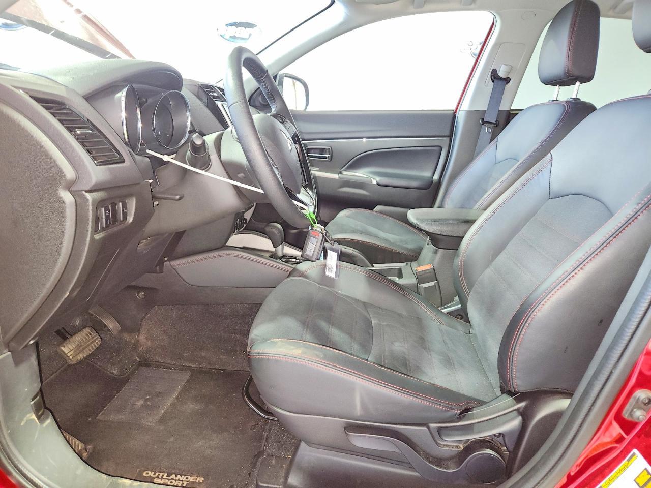 2025 Mitsubishi Outlander Sport s