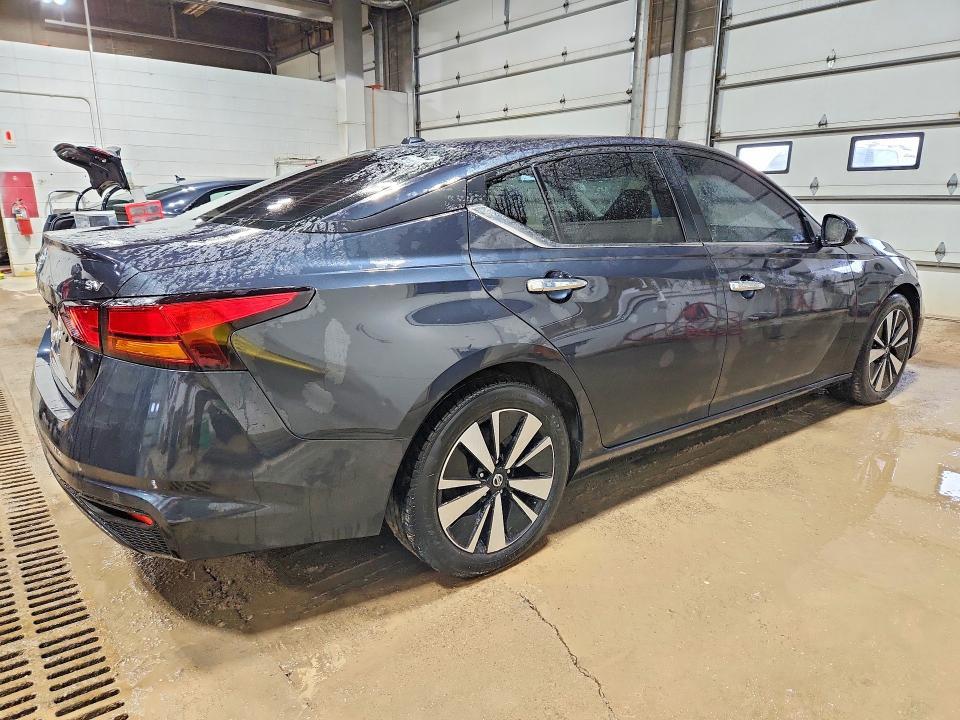2021 Nissan Altima 2.5 sv