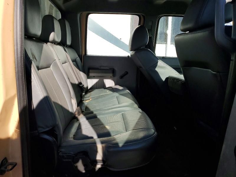 2015 Ford F450 Super Duty Flatbed Truck