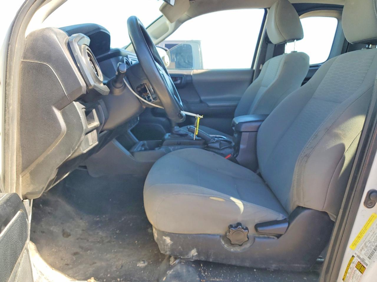 2017 Toyota Tacoma SR