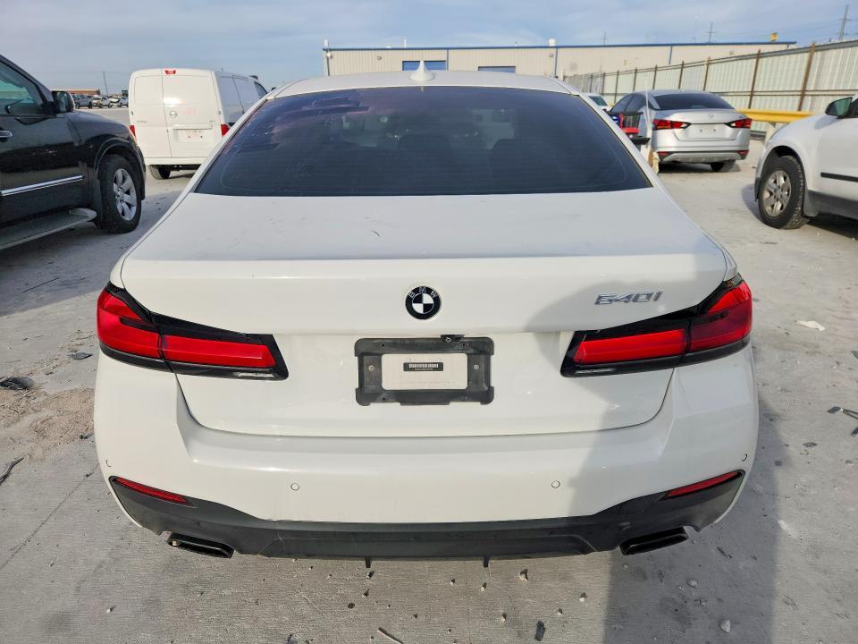 2021 BMW 540 i