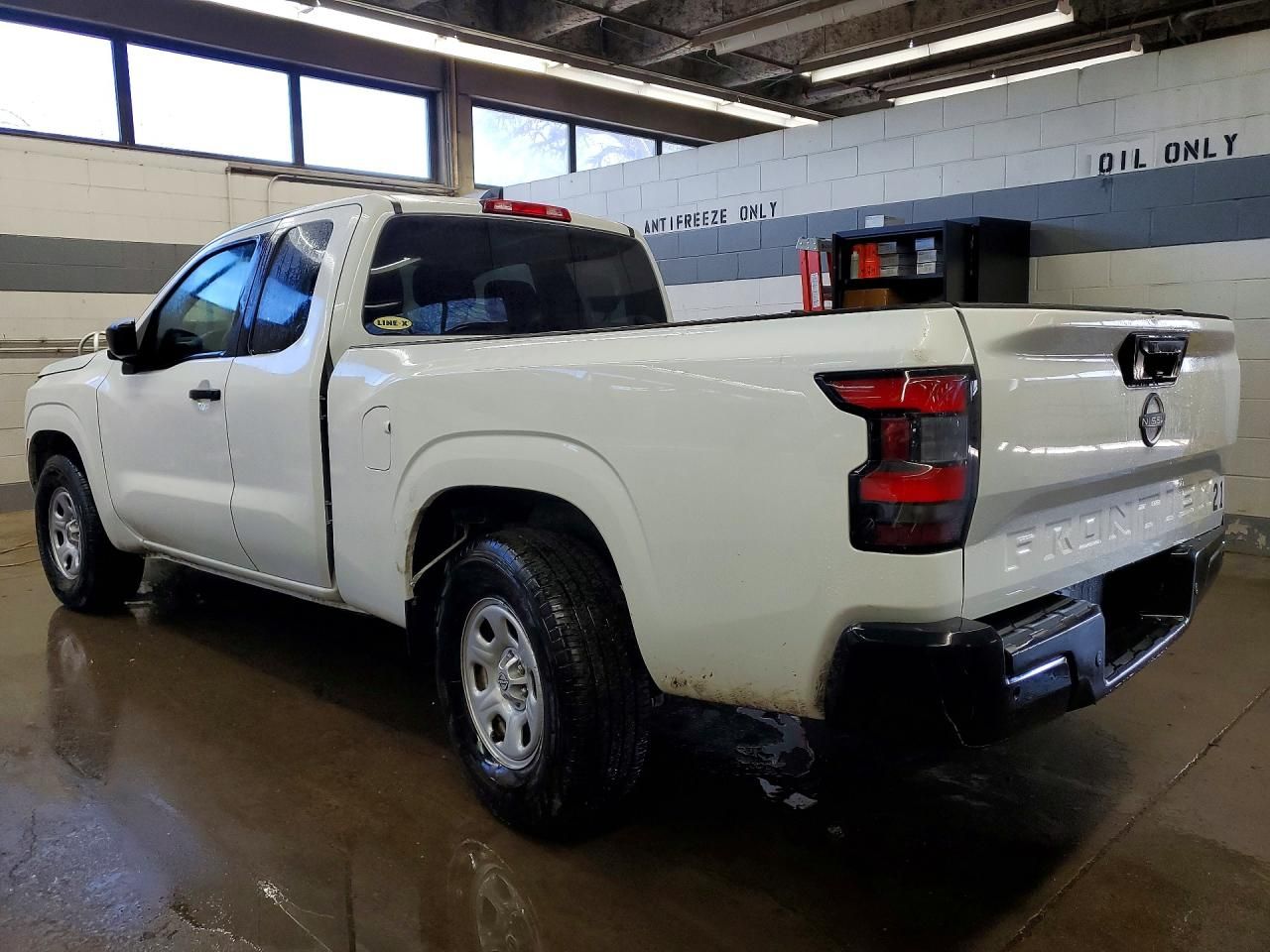 2023 Nissan Frontier s