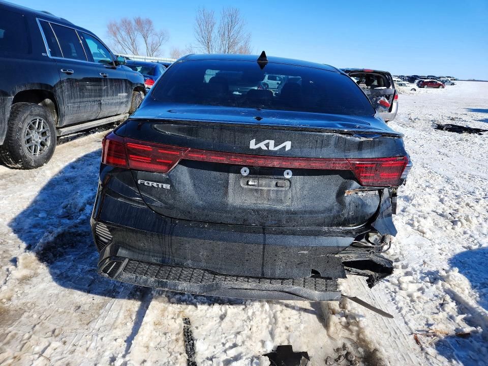 2023 KIA Forte gt Line