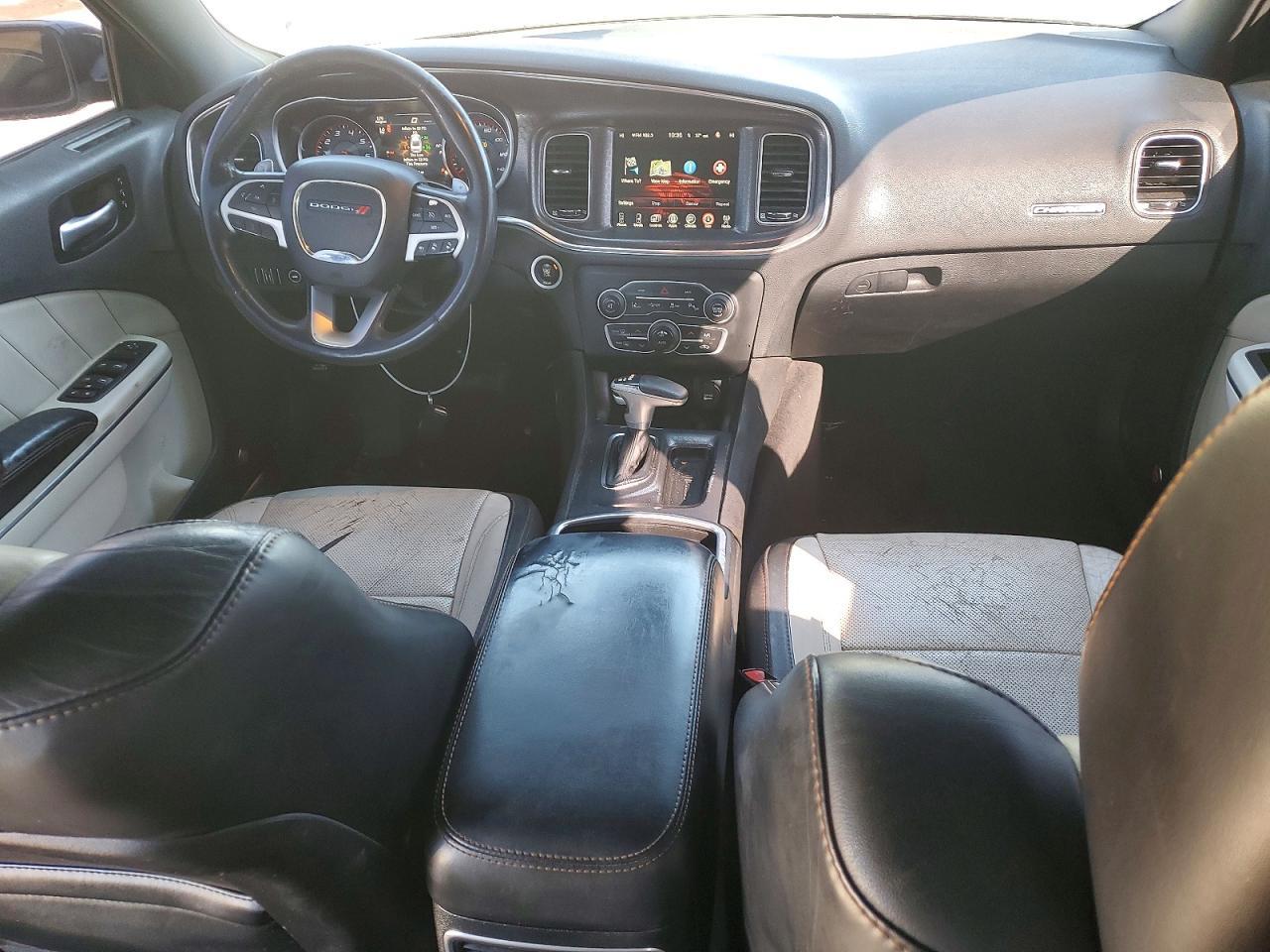 2015 Dodge Charger sxt