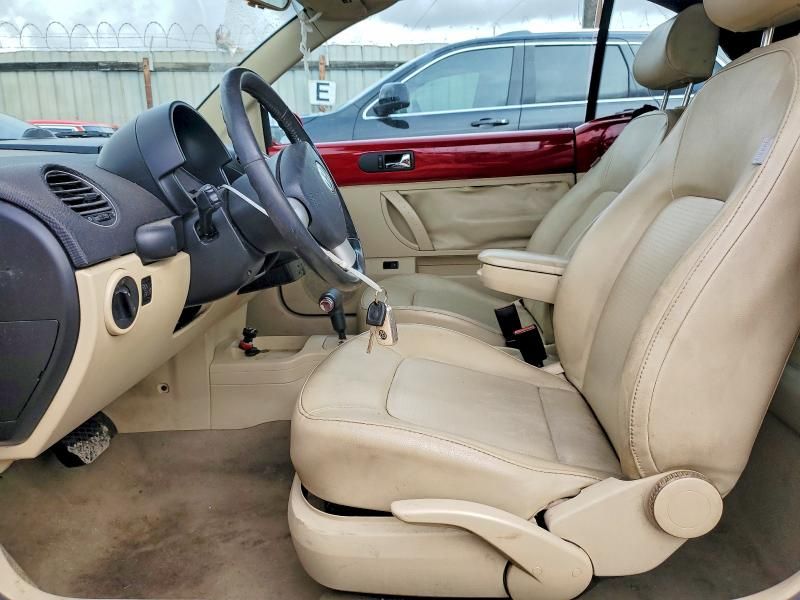 2009 Volkswagen New Beetle s