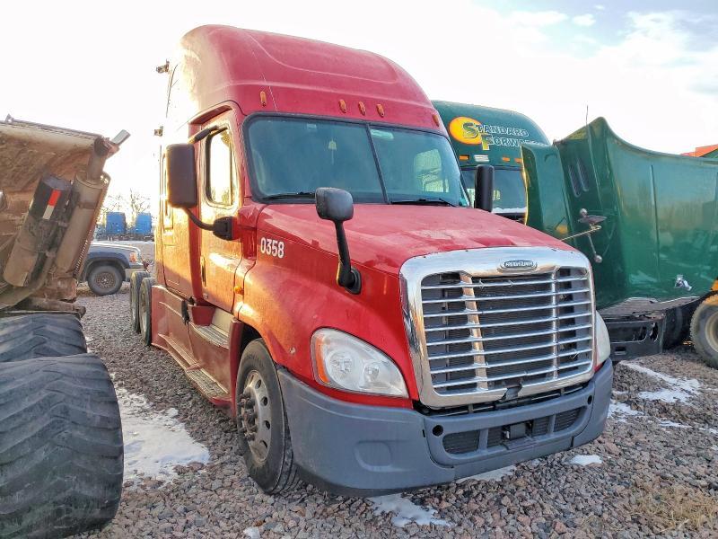 2016 Freightliner Cascadia 125 Semi Truck
