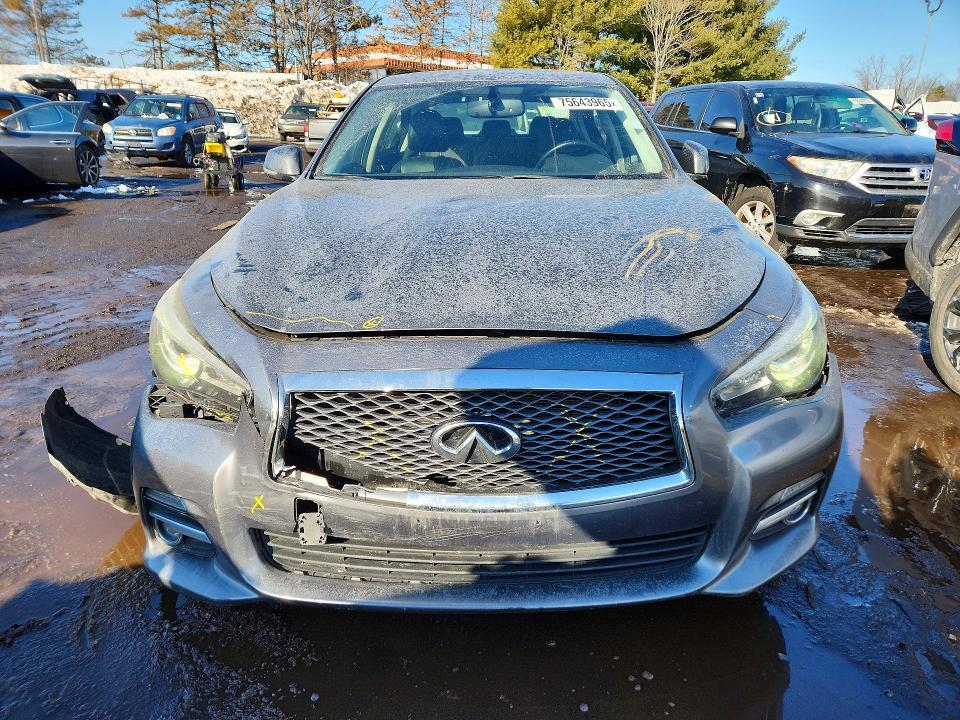 2015 Infiniti Q50 Base
