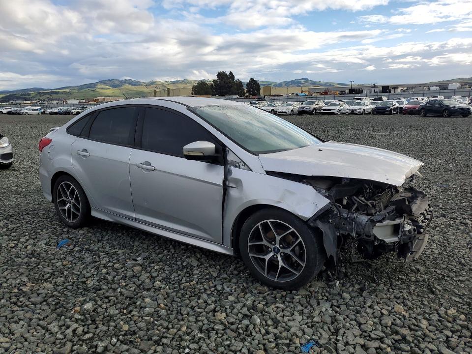 2016 Ford Focus se