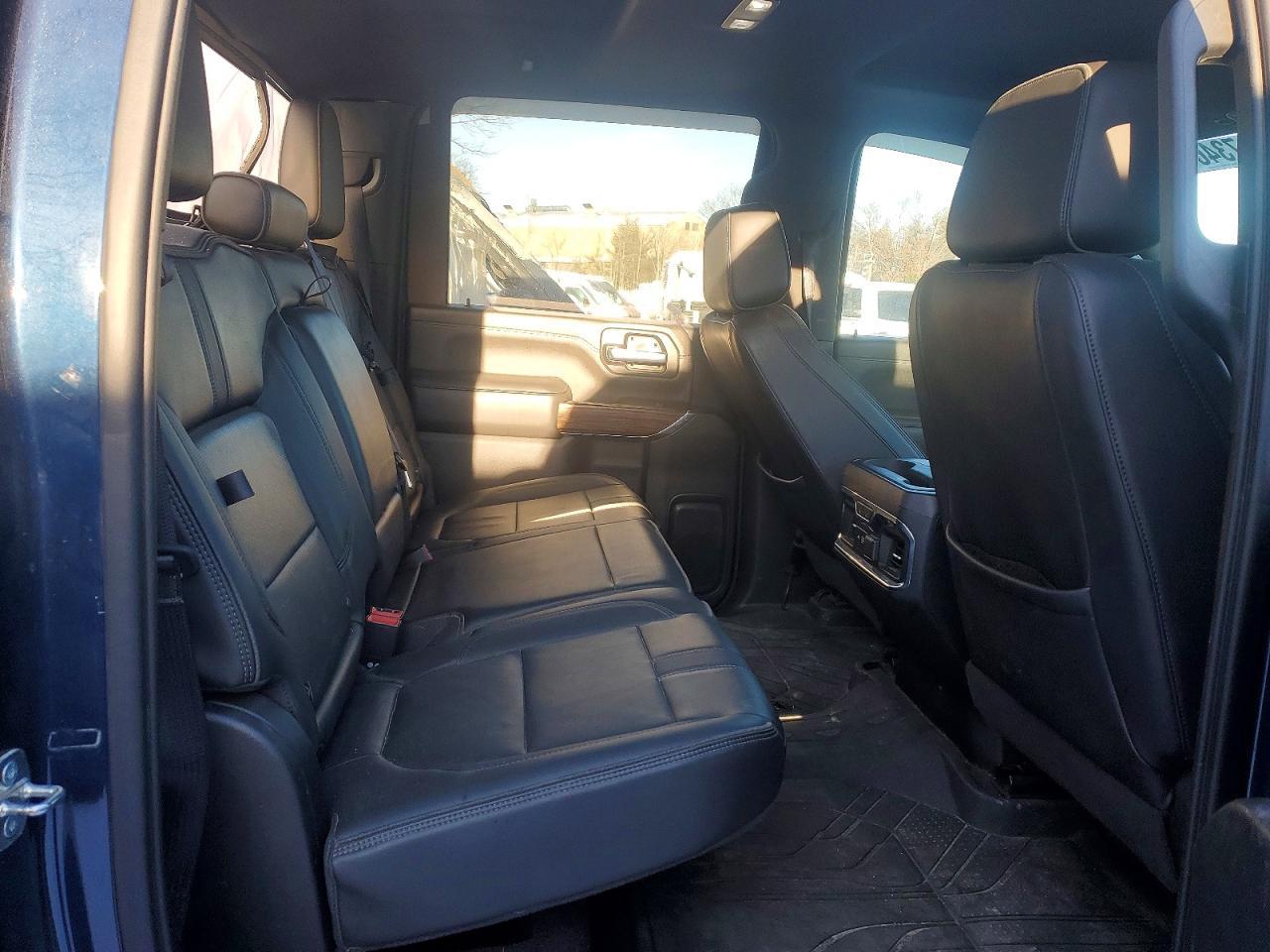 2021 Chevrolet Silverado K2500 High Country