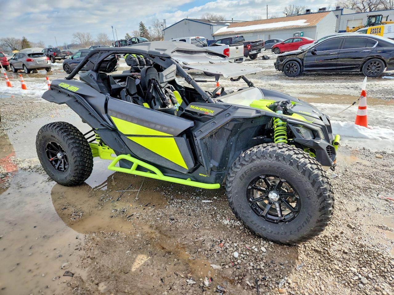 2021 Can-Am Maverick X3 Mini Truck