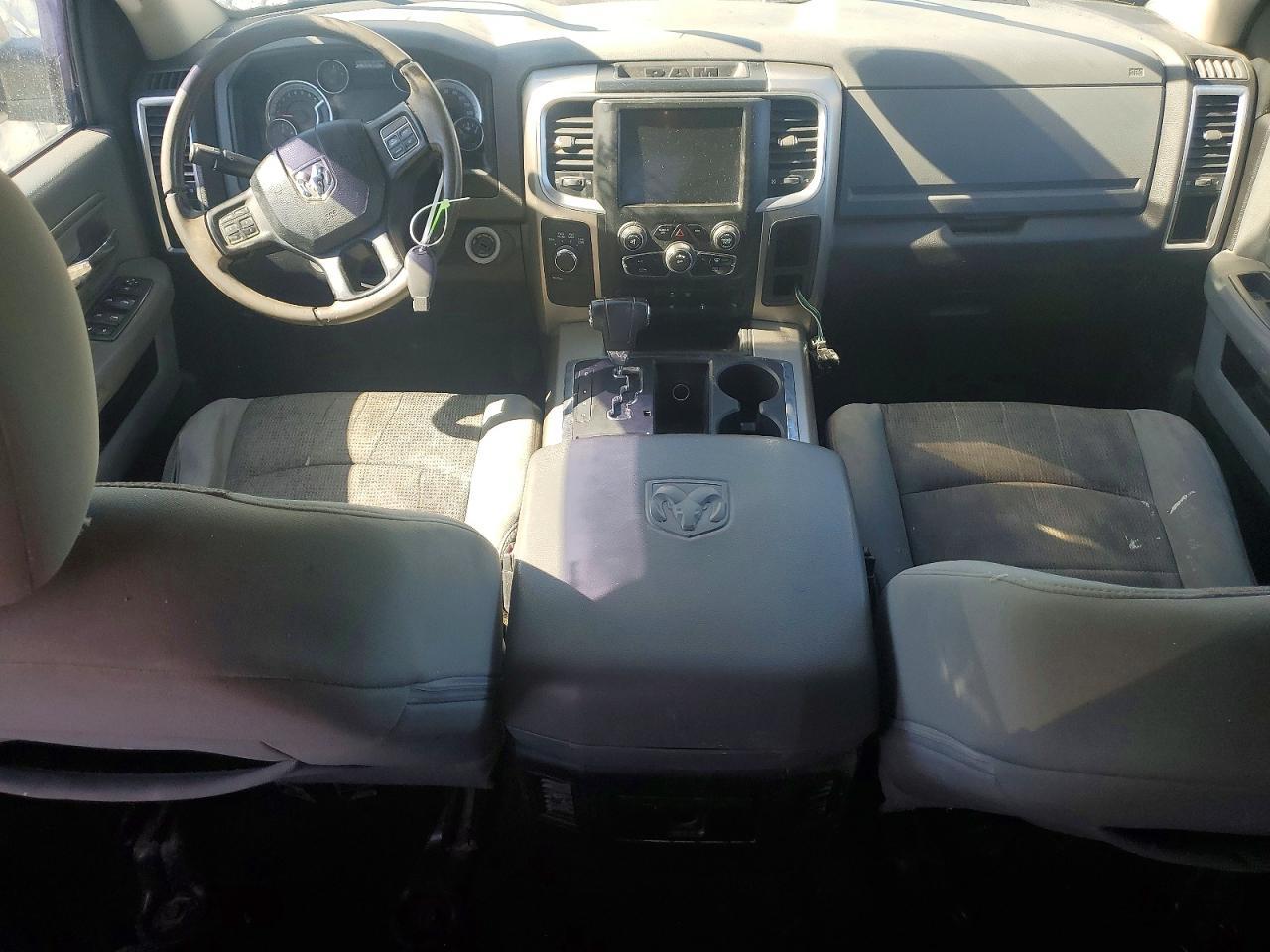 2013 Dodge RAM 1500 SLT