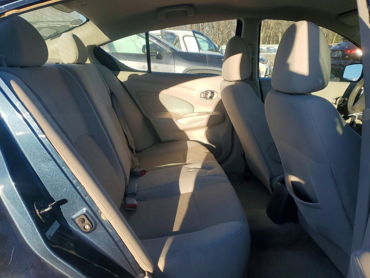 2015 Nissan Versa s