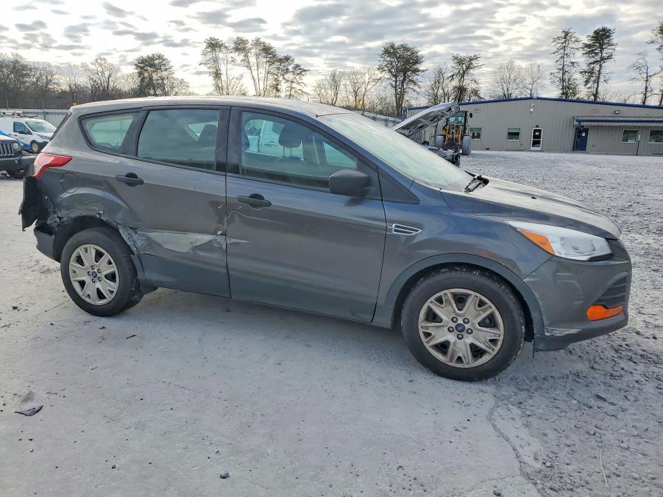 2015 Ford Escape s