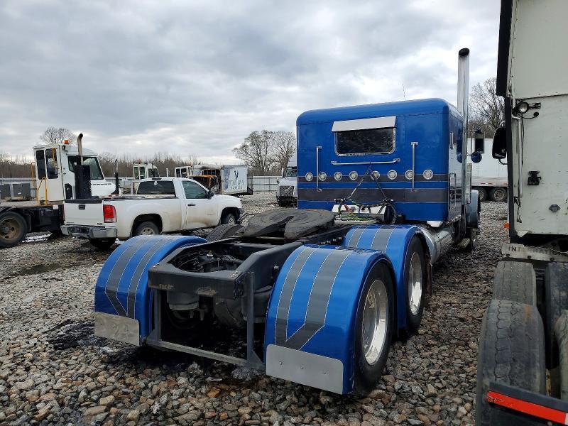 2001 Peterbilt Tractor 2001 Peterbilt 379 Semi Truck