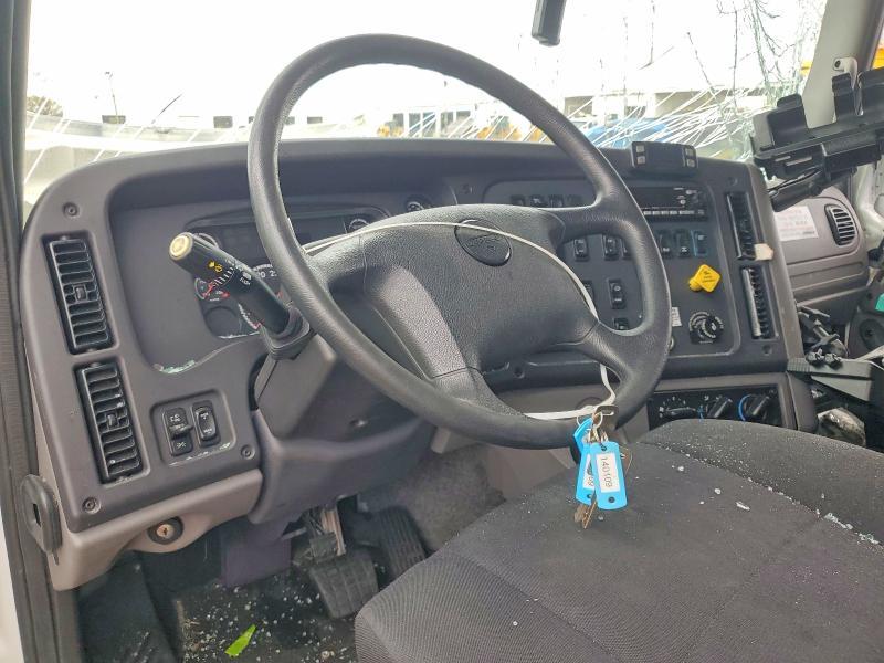2024 Freigliner 2024 Freightliner Business Class M2 Refrigerated B