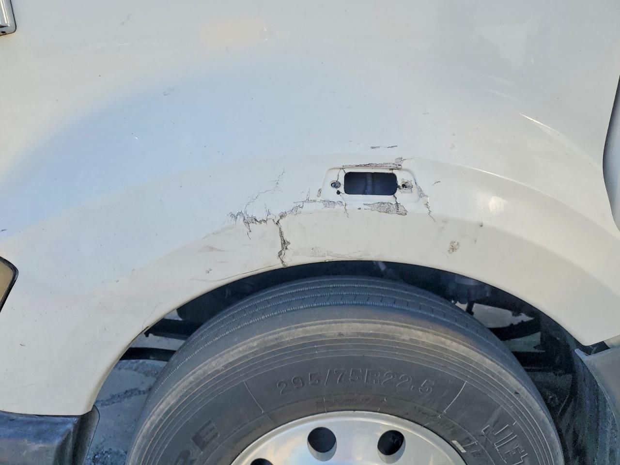 2013 Kenworth Constructi-Semi Truck