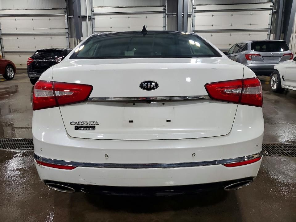 2016 KIA Cadenza Premium