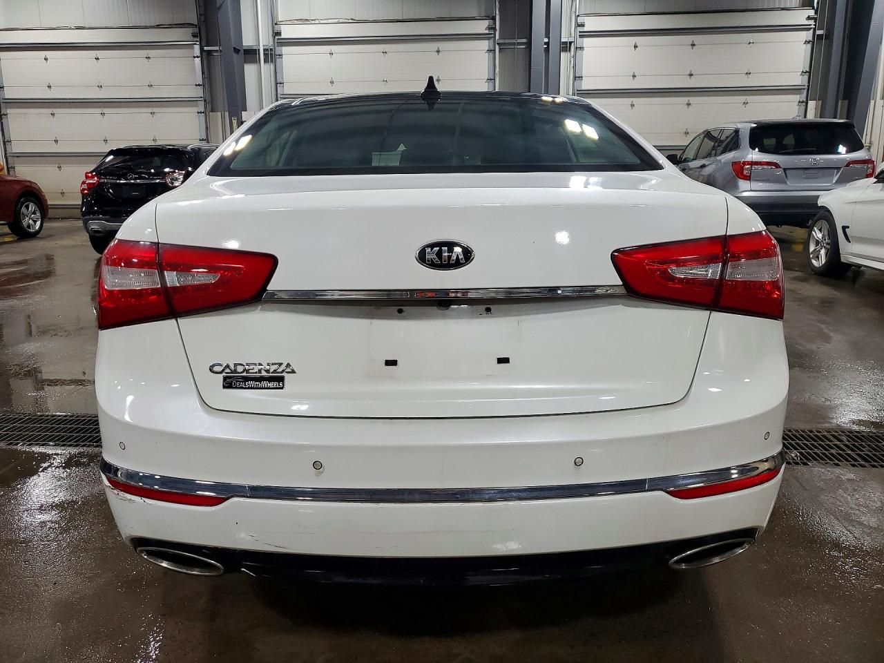 2016 KIA Cadenza Premium