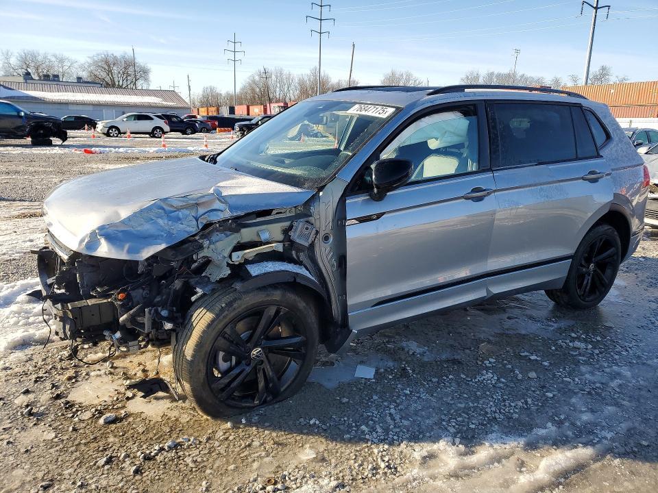 2023 Volkswagen Tiguan se R-line Black