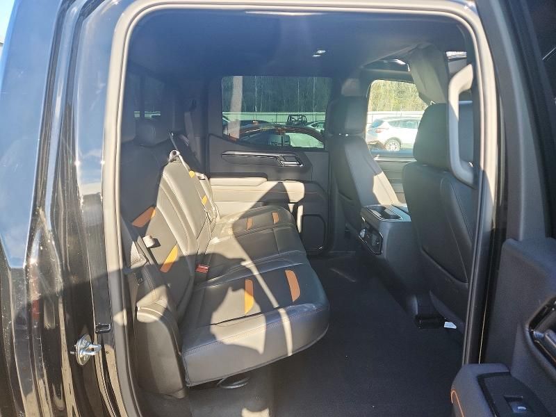 2025 GMC Sierra K1500 AT4