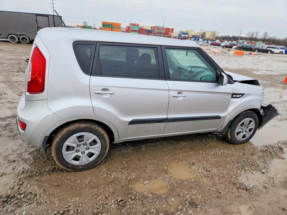 2013 KIA Soul Base