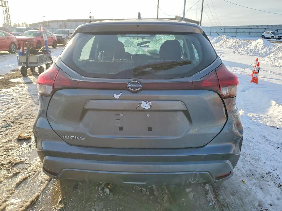 2022 Nissan Kicks s