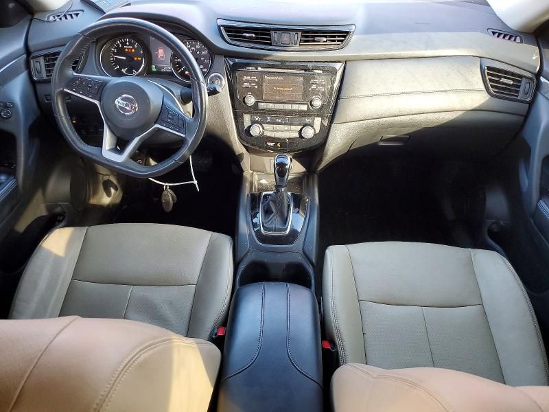 2017 Nissan Rogue sv