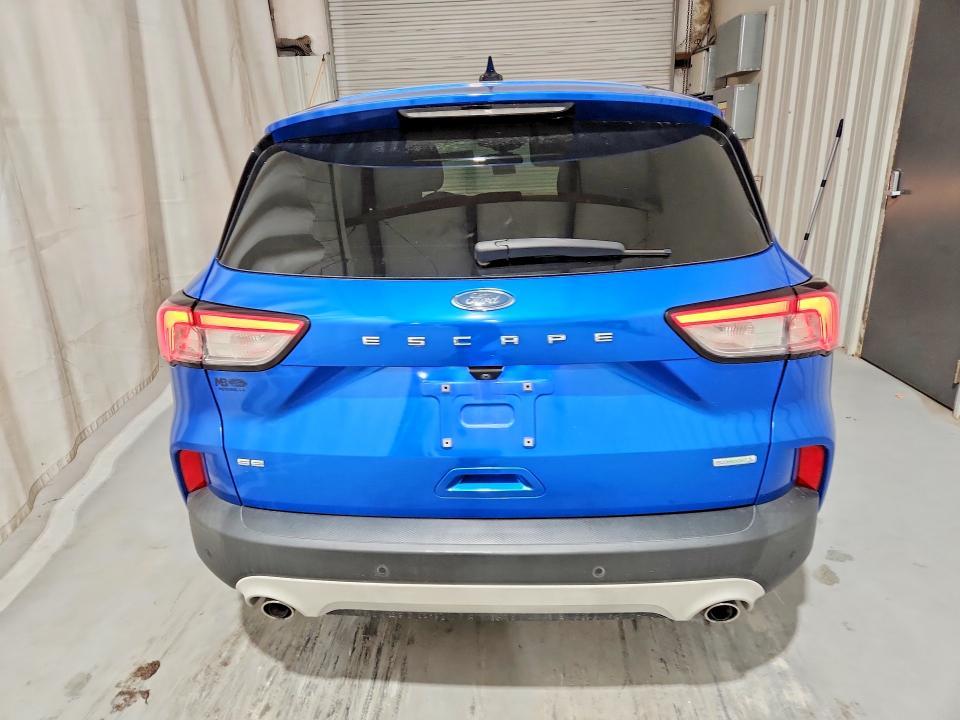 2020 Ford Escape se