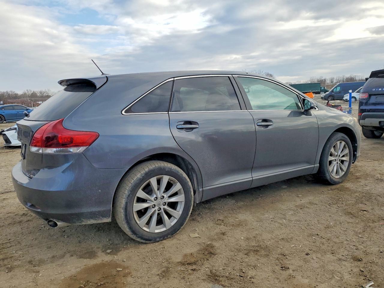 2013 Toyota Venza le