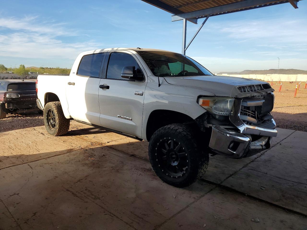 2014 Toyota Tundra SR5
