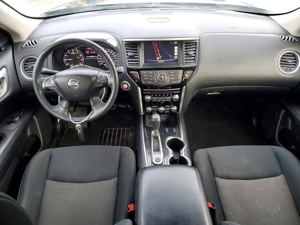 2018 Nissan Pathfinder s