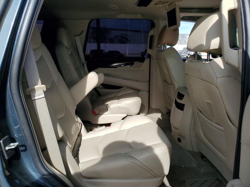 2020 Cadillac Escalade Luxury