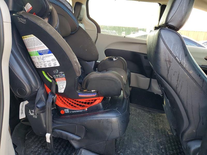 2019 Chrysler Pacifica Touring l