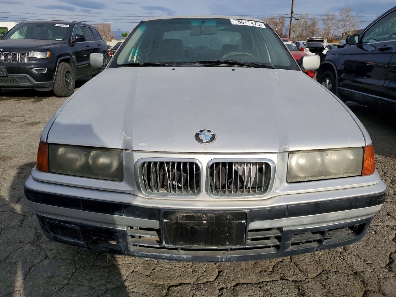 1993 BMW 325 i Automatic