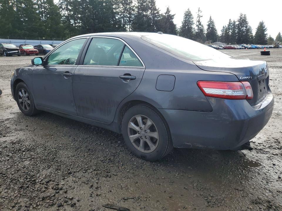 2011 Toyota Camry le
