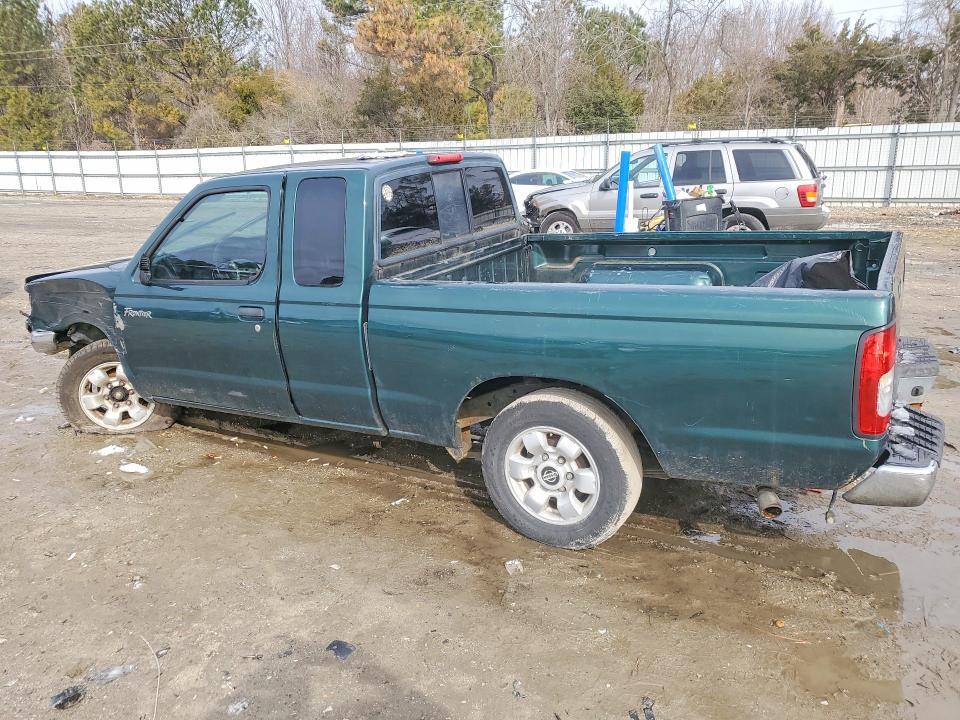 2000 Nissan Frontier XE