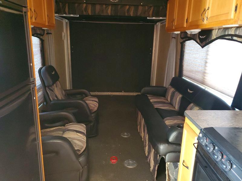 2011 3idm 2011 Warrior Life Style Camper