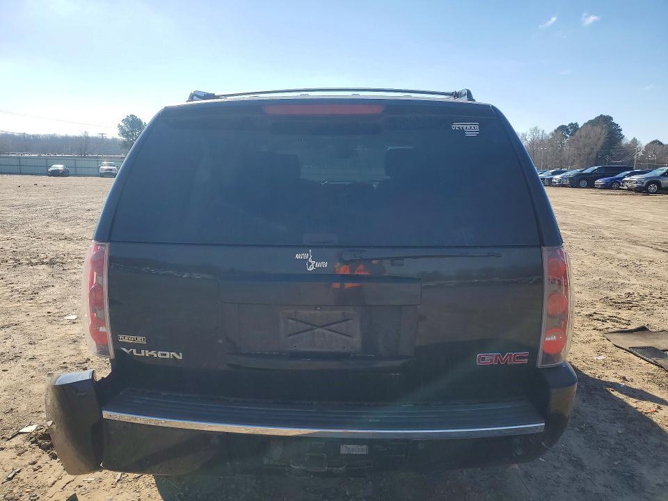 2011 GMC Yukon Denali